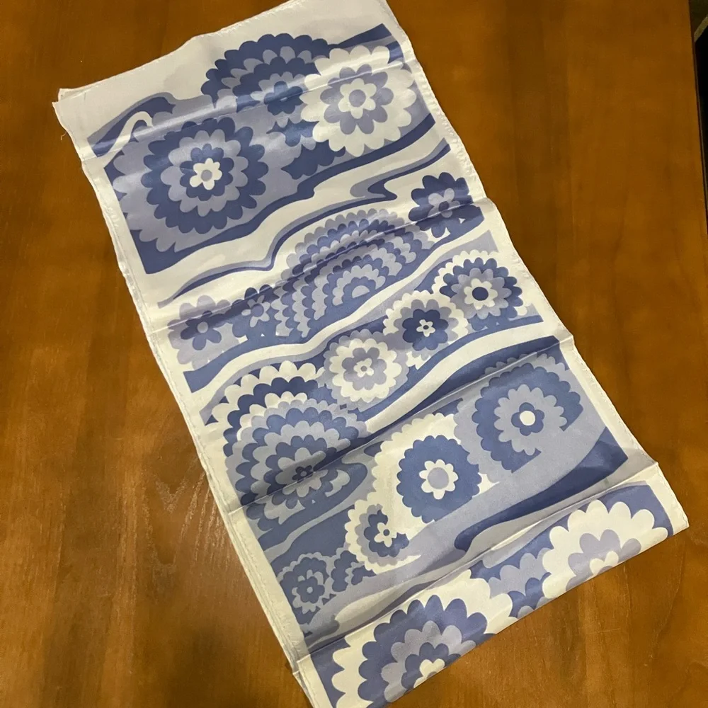 Vintage Scarf Lot of 5 in Purples and Blues Flower Power Paisley Stripes - Picture 4 of 6